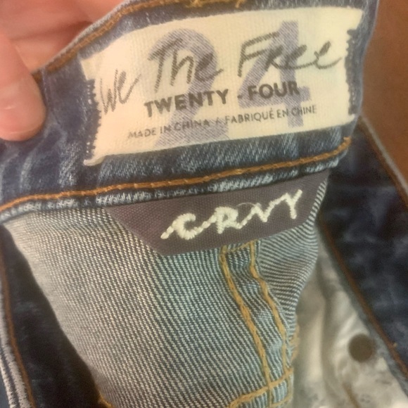 Hi-Rise Vintage Straight Jeans - Picture 4 of 9